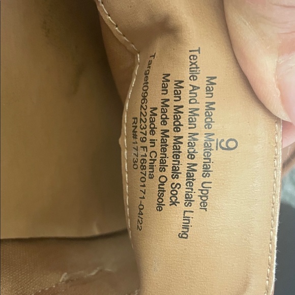 a new day Clover Tan Loafers/Flats for Women EXCELLENT CONDITION - Picture 3 of 5